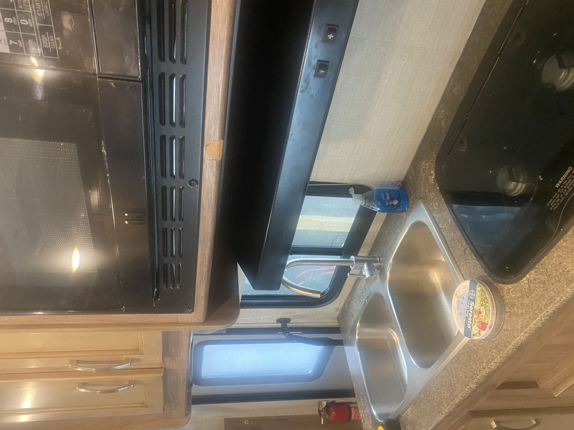 Photo 8 - 2020 Jayco Class C Motorhome rental photo 11