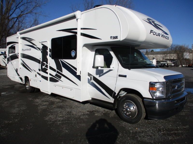 Photo 2 - 2020 Thor Motor Coach Class C Motorhome rental photo 6