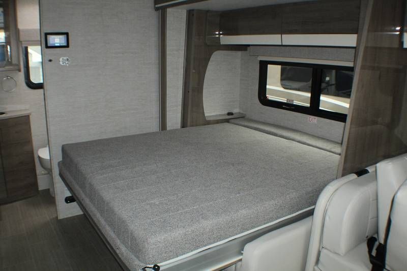 Photo 2 - 2021 Jayco Class C Motorhome rental photo 7