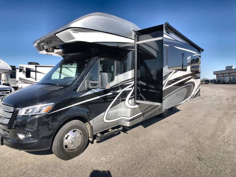 Photo 3 - 2021 Jayco Class C Motorhome rental photo 12