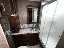 Photo 1 thumbnail 4