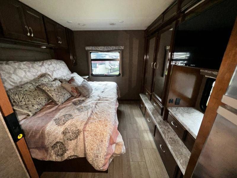 Photo 2 - 2020 Thor Motor Coach Class C Motorhome rental photo 7