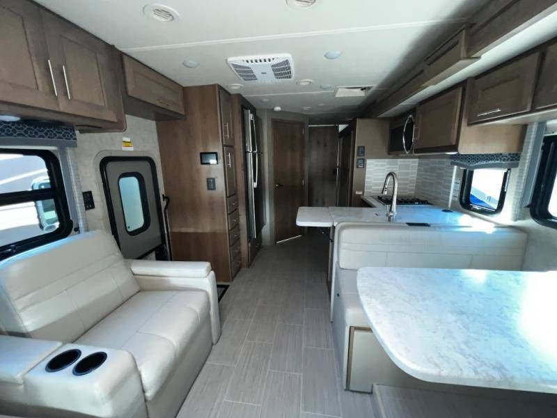 Photo 2 - 2021 Thor Motor Coach Class C Motorhome rental photo 8
