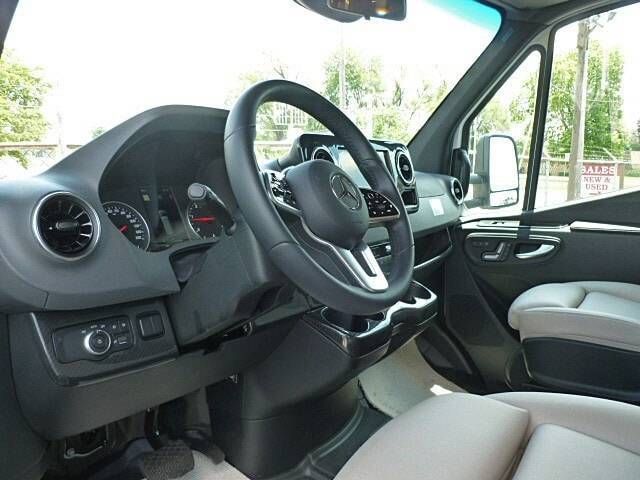 Photo 1 - 2021 Winnebago Class C Motorhome rental photo 3