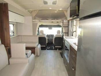 Photo 1 - 2020 Thor Motor Coach Class C Motorhome rental photo 7