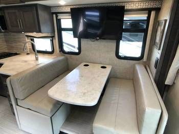 Photo 1 - 2019 Thor Motor Coach Class C Motorhome rental photo 9