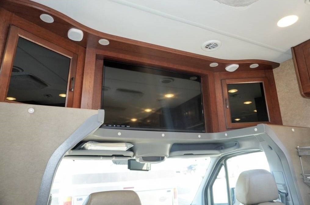 Photo 2 - 2015 Forest River Class C Motorhome rental photo 5