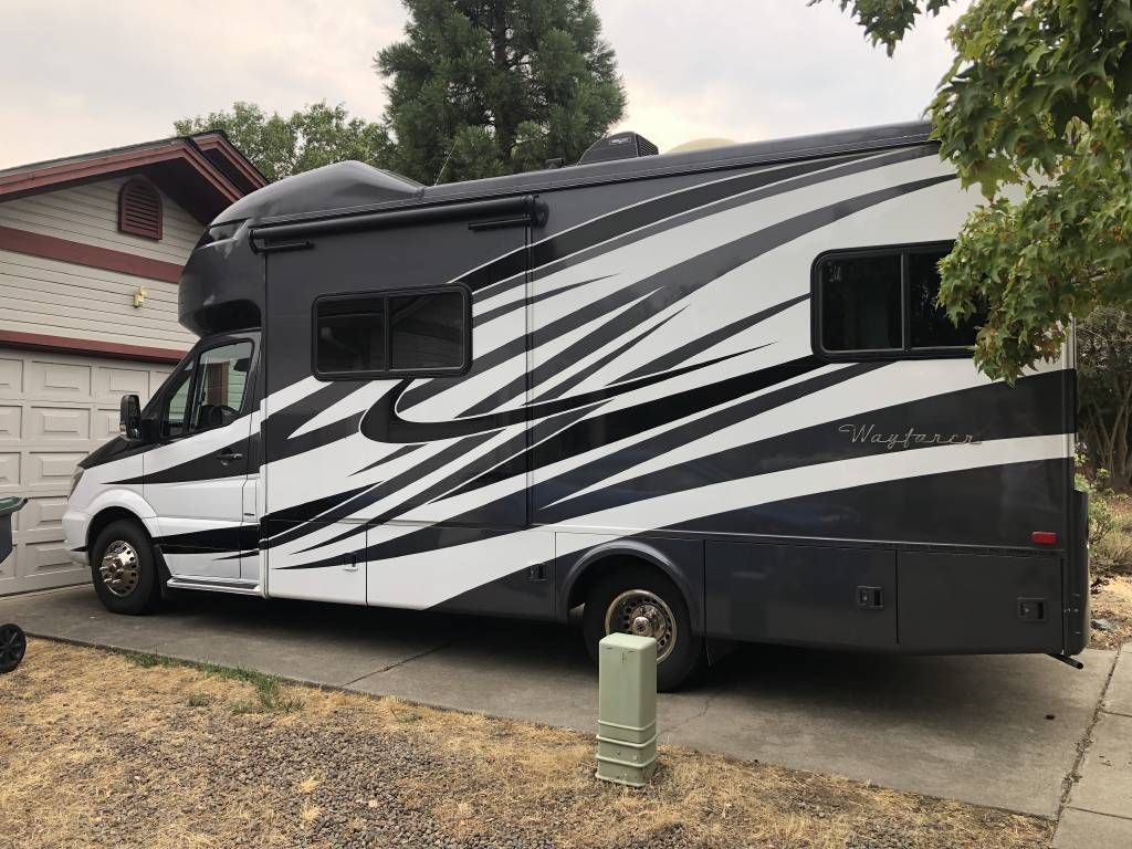 Photo 1 - 2019 Tiffin Class C Motorhome rental photo 9