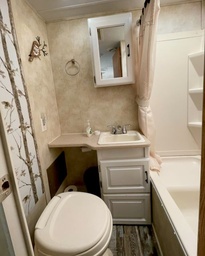 Photo 8 thumbnail 7