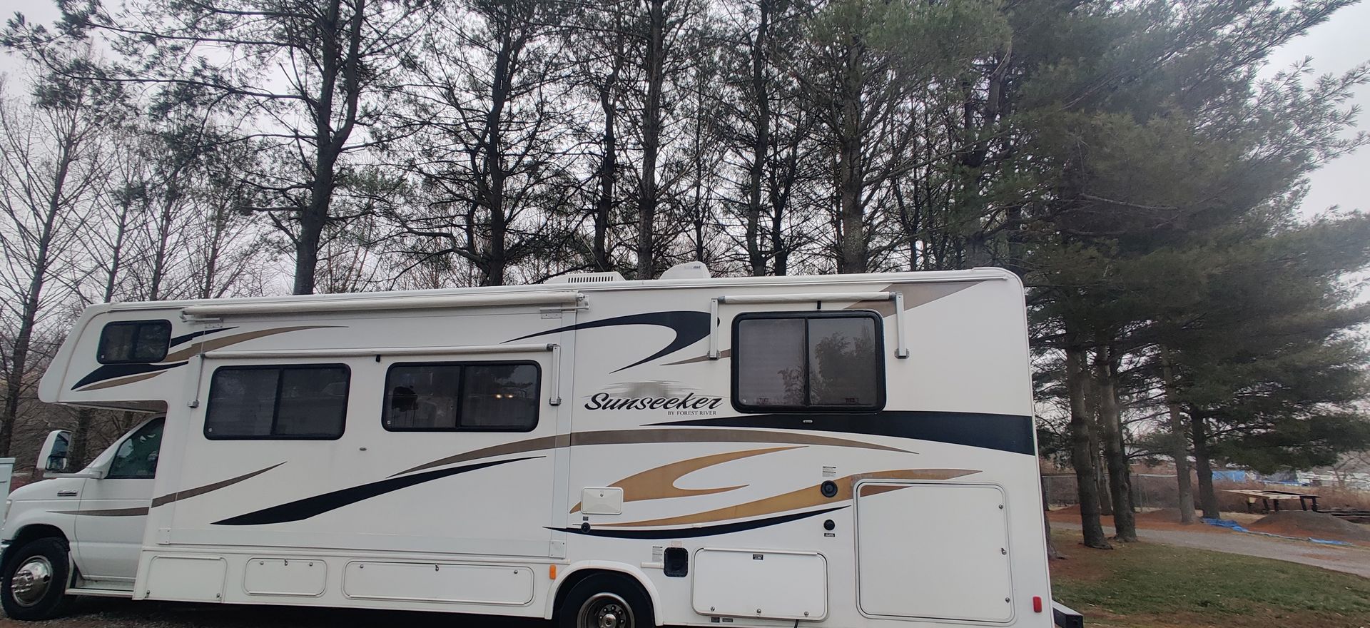 Photo 3 - 2012 Forest River Class C Motorhome rental photo 10