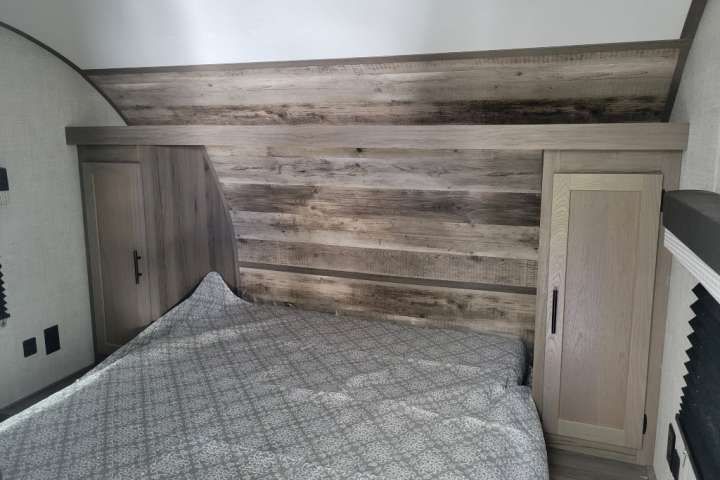 Photo 11 - 2022 Gulf Stream Travel Trailer rental photo 13