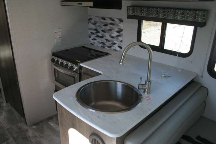 Photo 10 - 2023 Gulf Stream Class C Motorhome rental photo 12