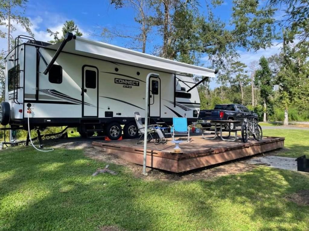 Photo 5 - 2021 K-Z Travel Trailer rental photo 35