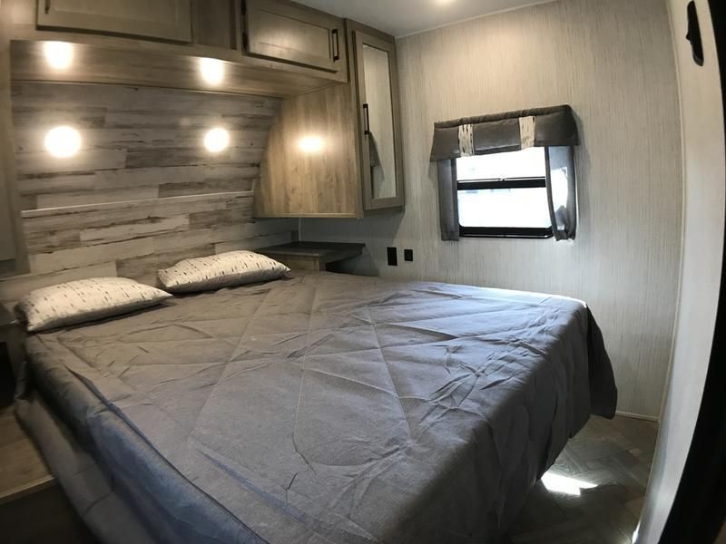 Photo 5 - 2022 Palomino Travel Trailer rental photo 10