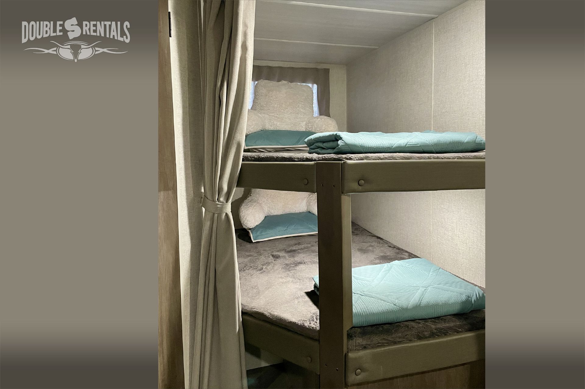 Photo 5 - 2020 Forest River Travel Trailer rental photo 12