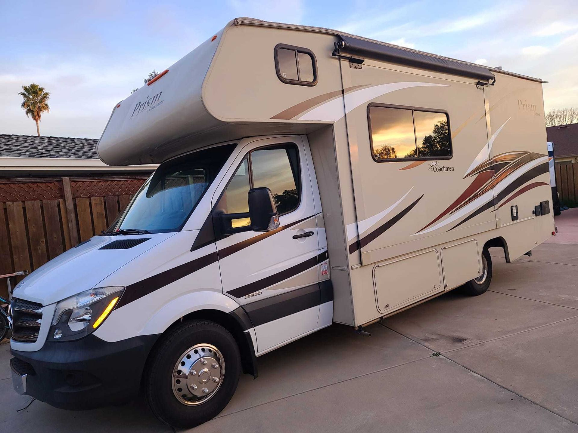 Photo 0 - 2015 Coachmen Class C Motorhome rental photo 2