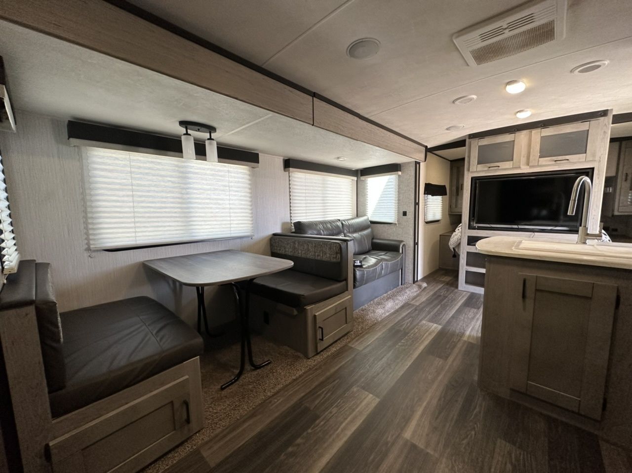 Photo 6 - 2021 Heartland Travel Trailer rental photo 8