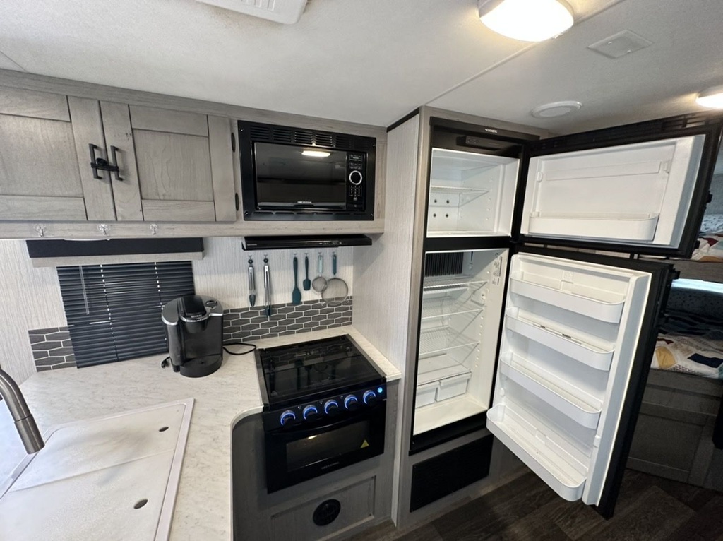 Photo 7 - 2021 Heartland Travel Trailer rental photo 9