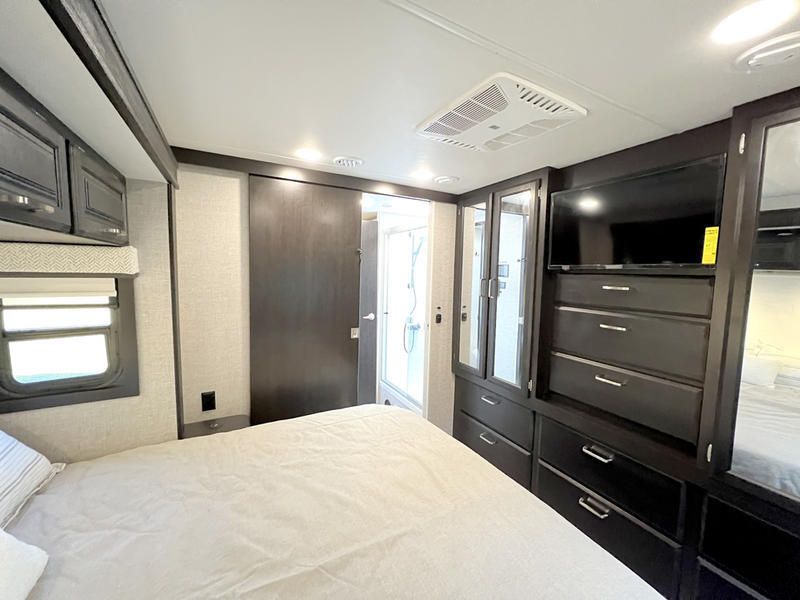 Photo 0 - 2020 Jayco Class A Motorhome rental photo 2