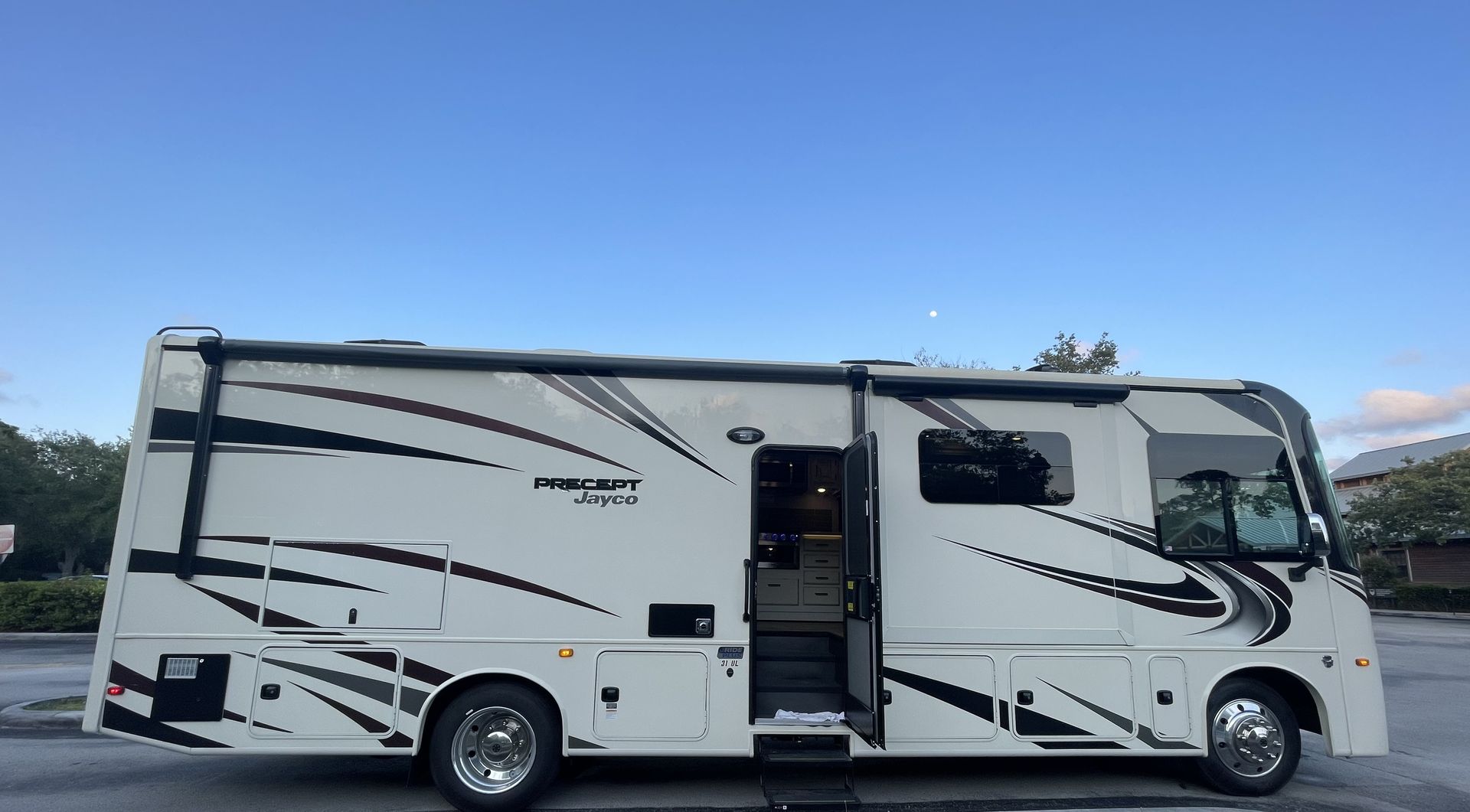 Photo 2 - 2020 Jayco Class A Motorhome rental photo 12