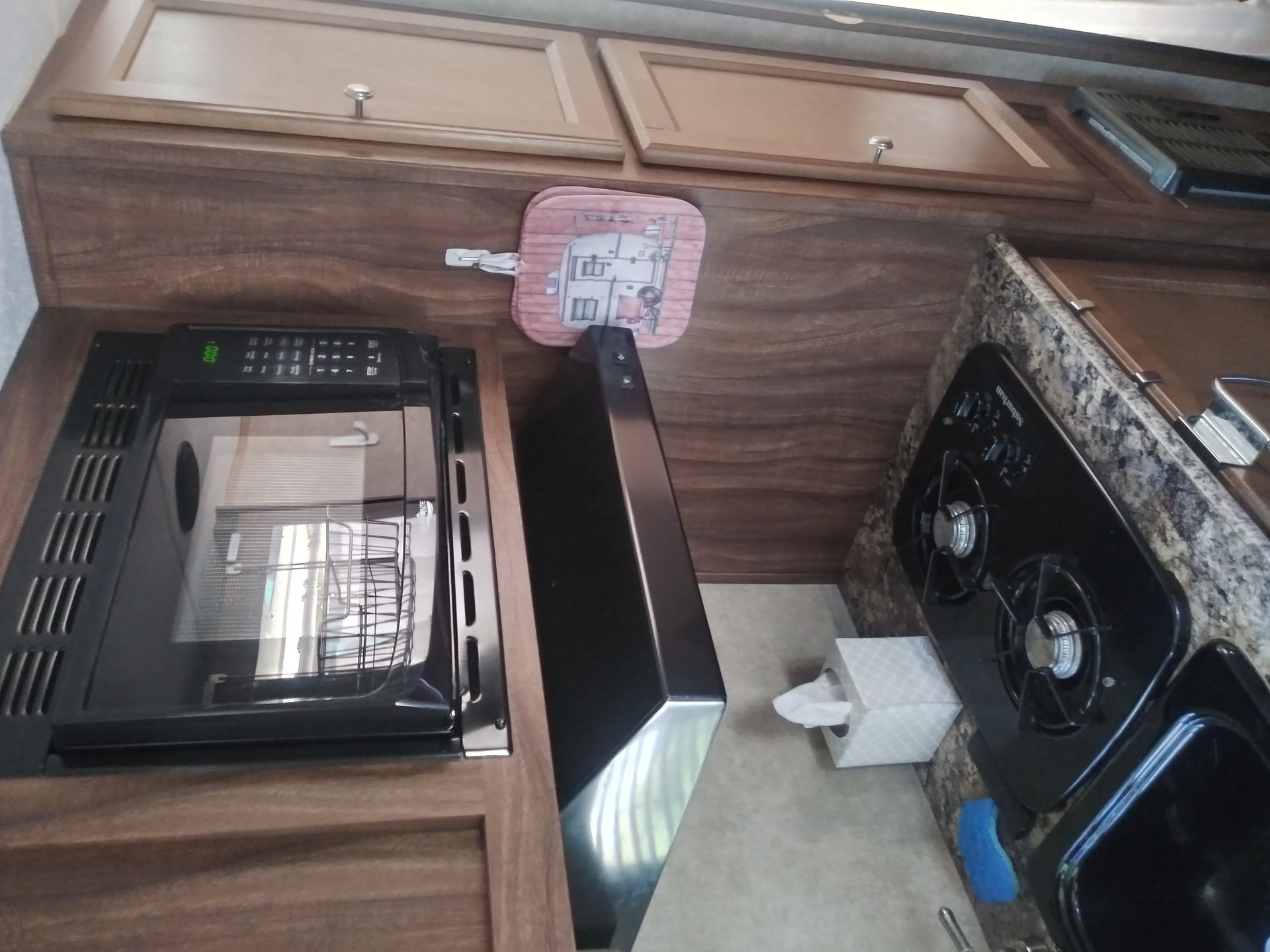 Photo 13 - 2016 Coachmen Travel Trailer rental photo 15