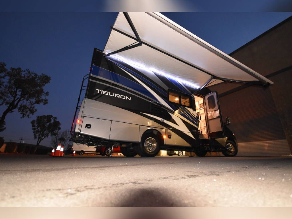 Photo 1 - 2020 Thor Motor Coach Class C Motorhome rental photo 4