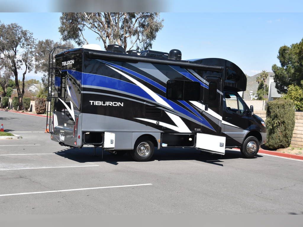Photo 1 - 2020 Thor Motor Coach Class C Motorhome rental photo 6