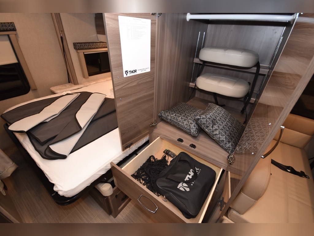 Photo 1 - 2020 Thor Motor Coach Class C Motorhome rental photo 10
