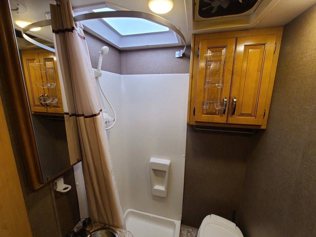 Photo 1 - 2017 Thor Motor Coach Class C Motorhome rental photo 3