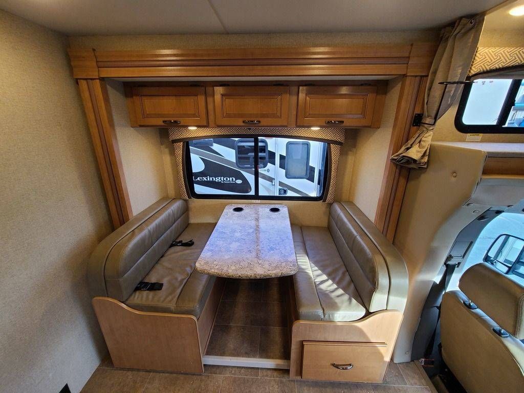 Photo 1 - 2017 Thor Motor Coach Class C Motorhome rental photo 6