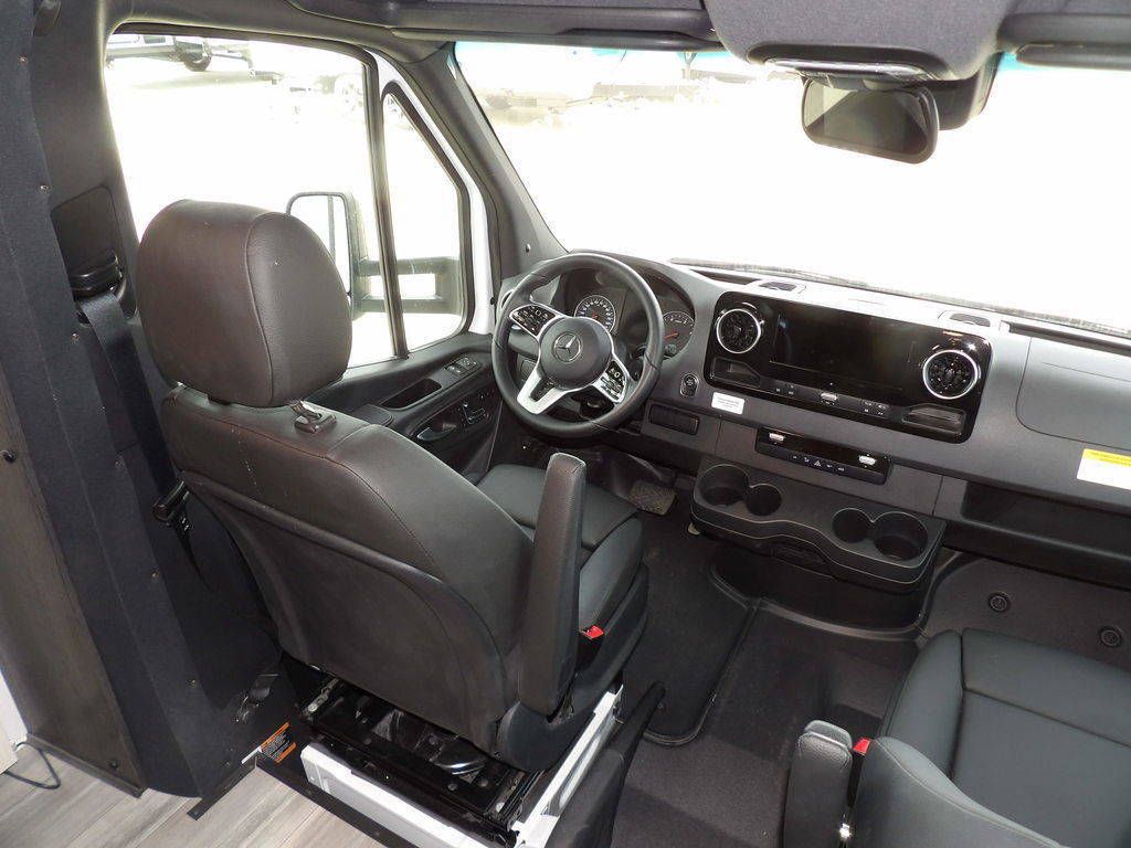 Photo 1 - 2023 Forest River Class C Motorhome rental photo 7