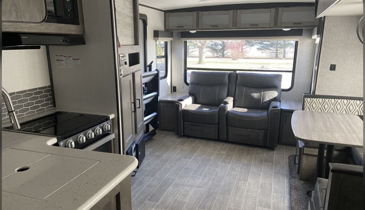 Photo 1 - 2020 Heartland Wilderness Travel Trailer rental photo 7