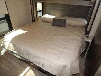 Photo 1 - 2020 Winnebago Class C Motorhome rental photo 4