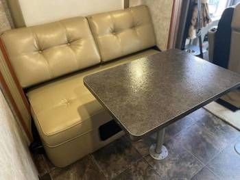 2011 Itasca Reyo 25T Class B Motorhome for rent in Paradise, NV