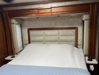 Photo 1 - 2012 American Coach Class A Motorhome rental photo 4