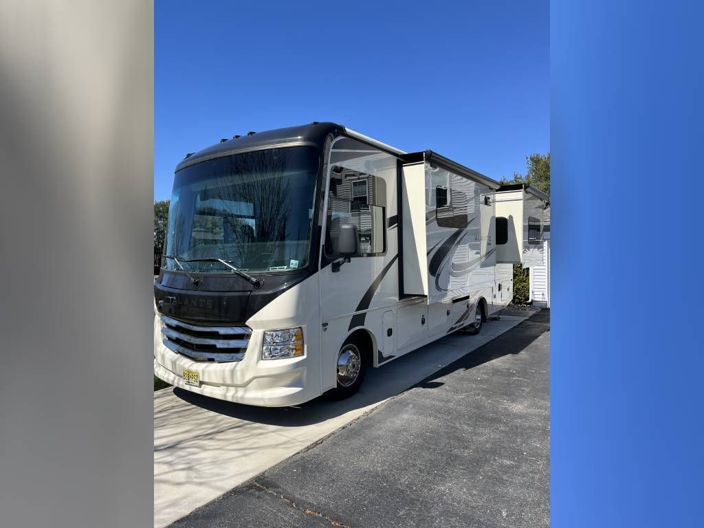 Photo 0 - 2021 Jayco Class A Motorhome rental photo 2