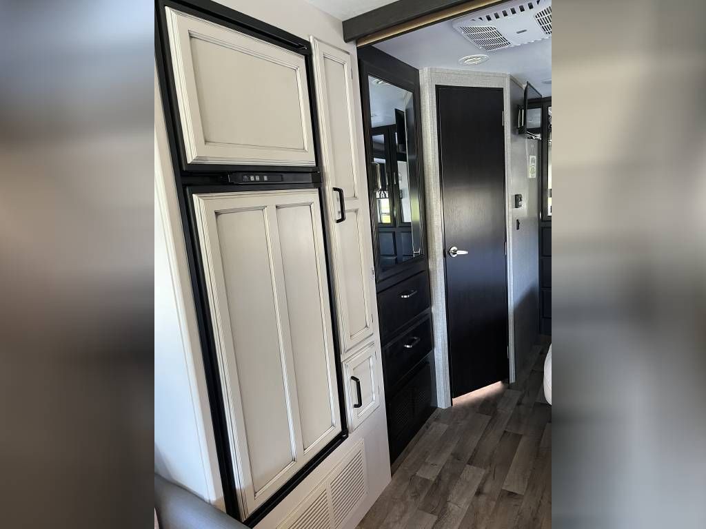 Photo 2 - 2021 Jayco Class A Motorhome rental photo 16
