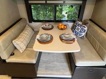 Photo 1 - 2019 Thor Motor Coach Class C Motorhome rental photo 6