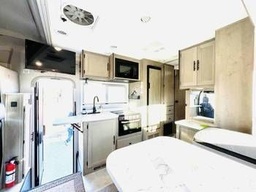 Photo 1 thumbnail 4