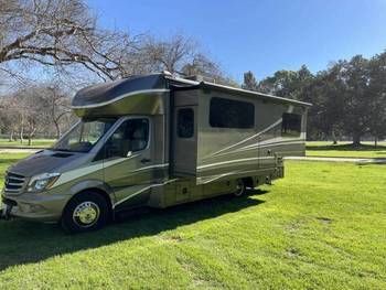Photo 1 - 2020 Dynamax Class C Motorhome rental photo 12