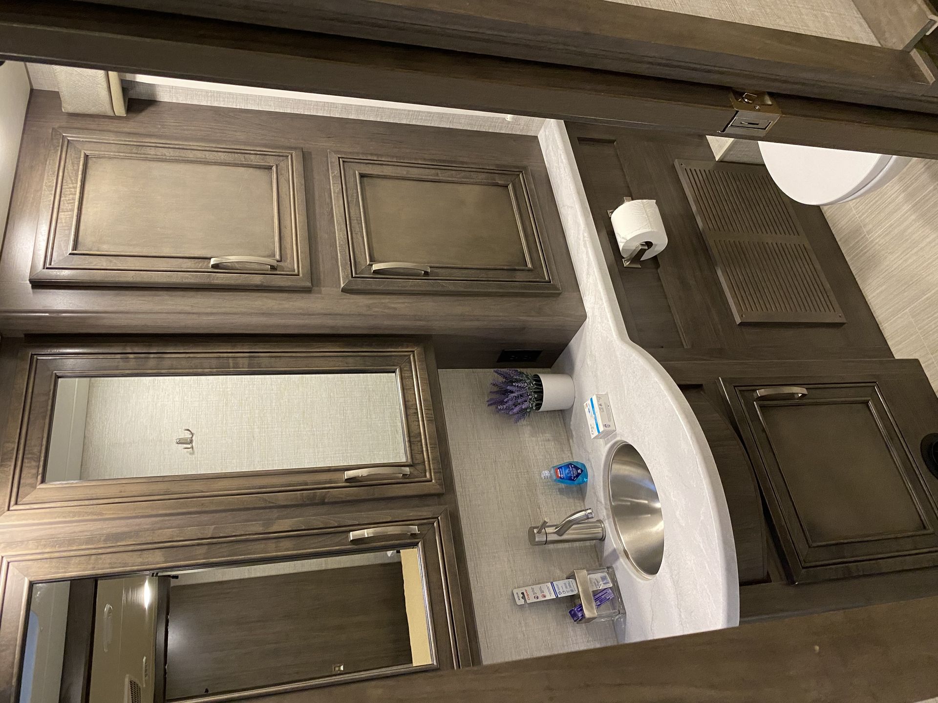 Photo 14 - 2022 Jayco Class A Motorhome rental photo 16