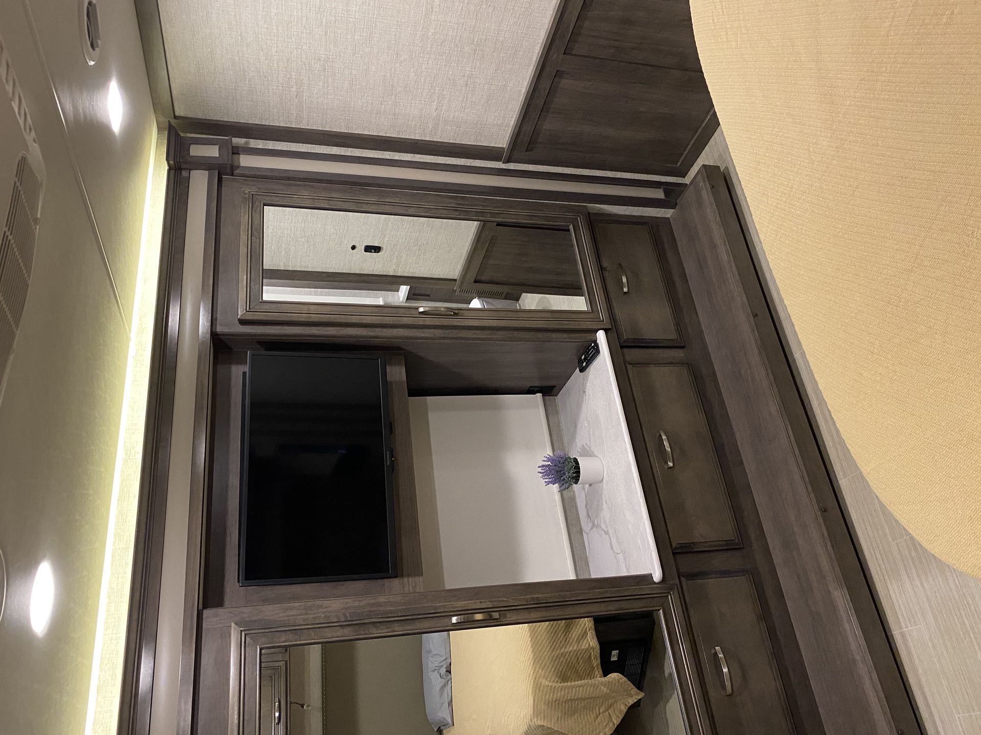 Photo 17 - 2022 Jayco Class A Motorhome rental photo 19