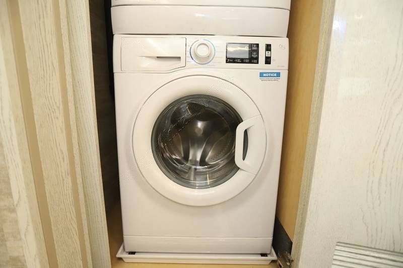 Photo 0 - 2022 Newmar Class A Motorhome rental photo 4