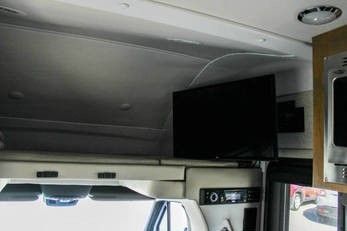 Photo 5 - 2020 Tiffin Motorhomes Class C Motorhome rental photo 8