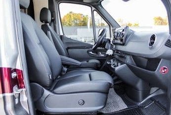 Photo 5 - 2020 Tiffin Motorhomes Class C Motorhome rental photo 11
