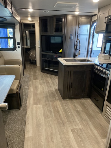 2021 Crossroads Cruiser Aire Travel Trailer for rent in Davie, FL