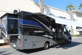 Photo 0 - 2020 Thor Motor Coach Class C Motorhome rental photo 2