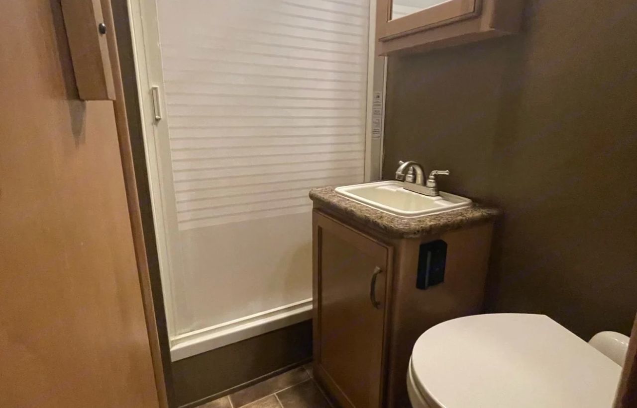 Photo 1 - 2017 Freelander Class C Motorhome rental photo 13