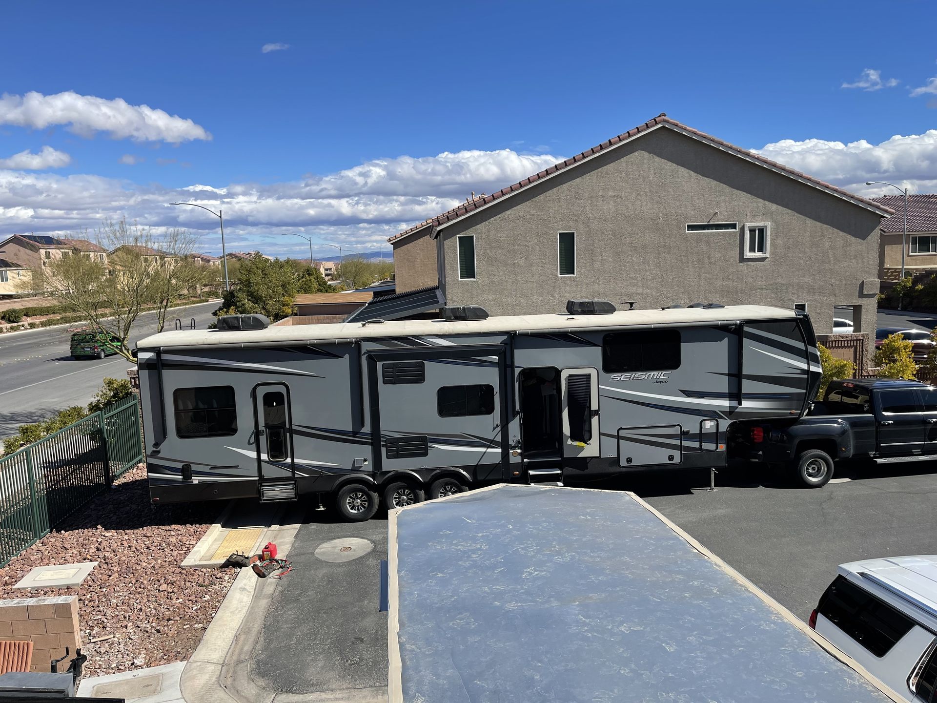 Photo 0 - 2019 Jayco Fifth Wheel rental photo 10