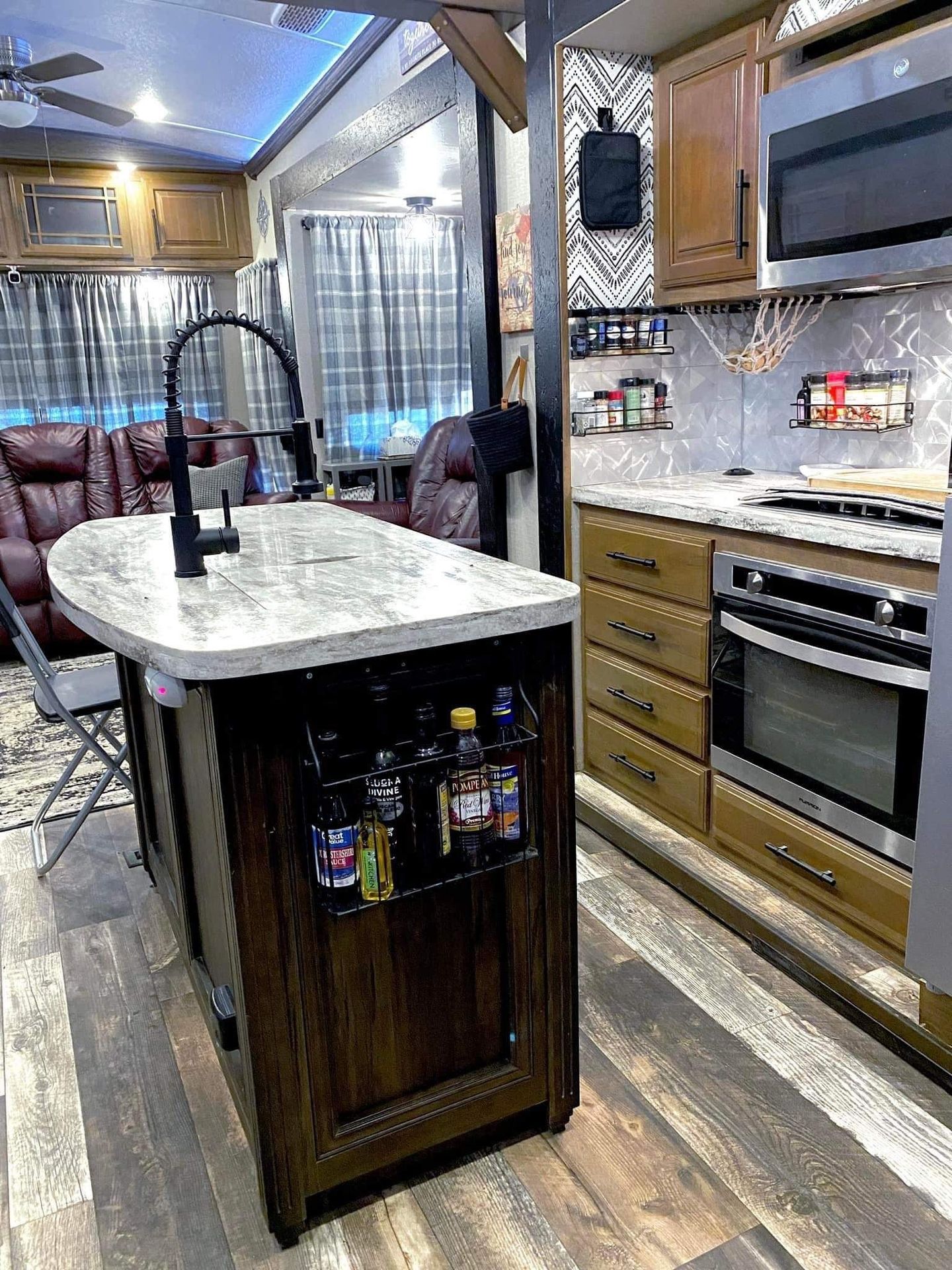 Photo 0 - 2017 Keystone Fifth Wheel rental photo 6